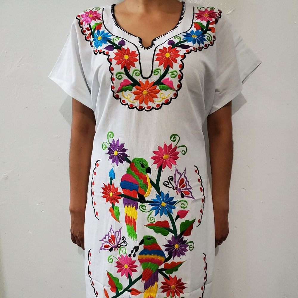 White Mexican Artisanal dress - Picture 5 of 6